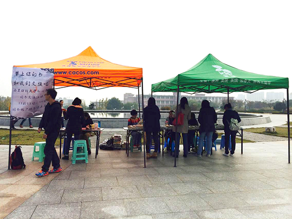 新闻学院“图书交换”活动第一场顺利结束
