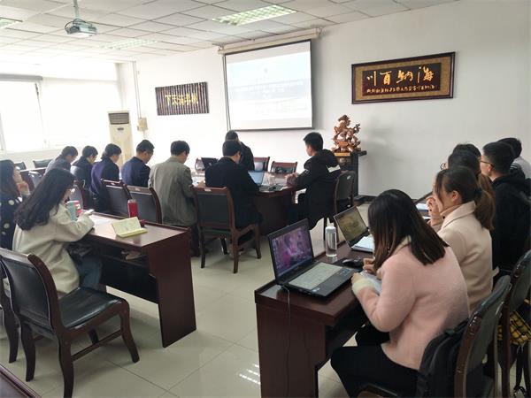 新闻学院2016级硕士研究生预答辩工作圆满结束